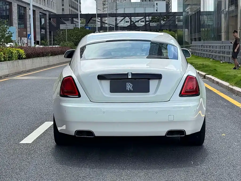 Rolls-Royce Wraith — миниатюра 5