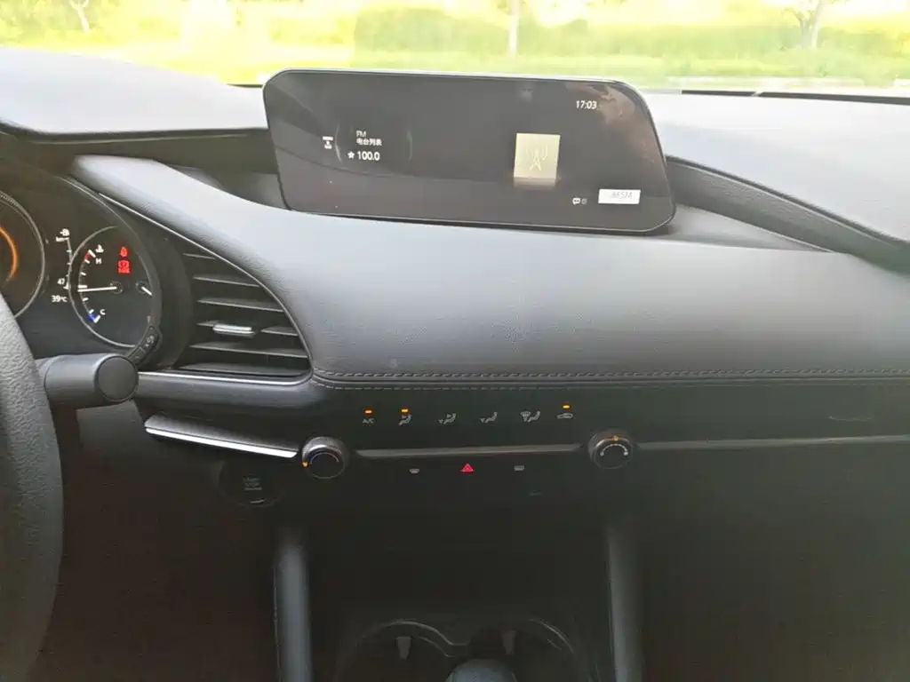 Mazda 3 Axela — миниатюра 13