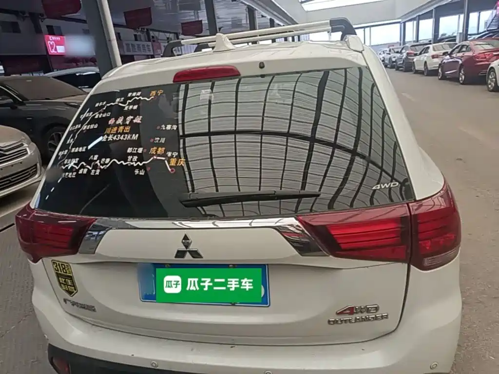 Mitsubishi Outlander — миниатюра 6