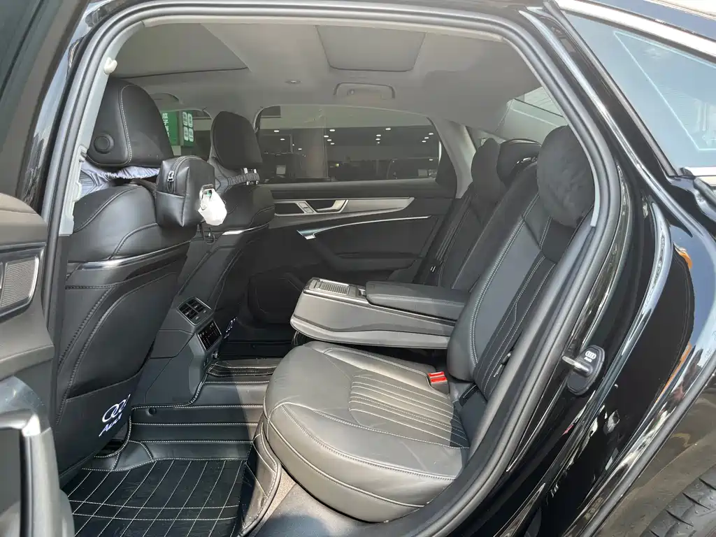 Audi A6L — миниатюра 6