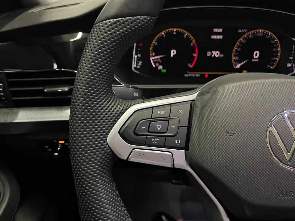 Volkswagen Passat — миниатюра 18