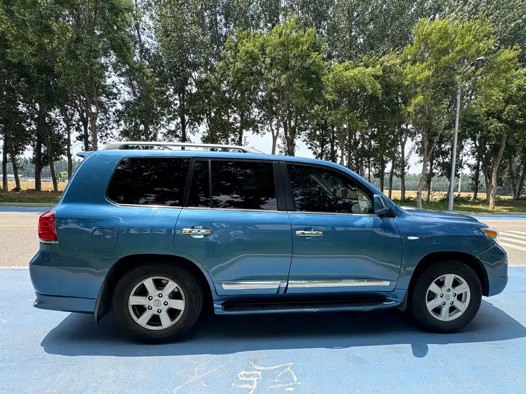 Lexus LX 2007 570