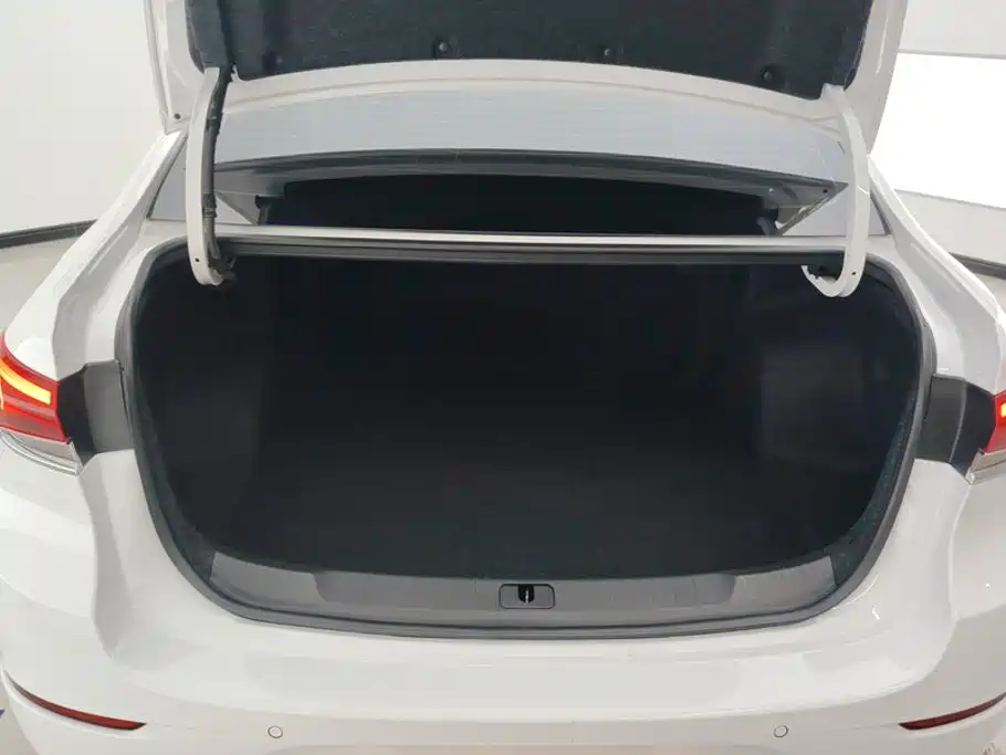 Buick Excelle — миниатюра 4