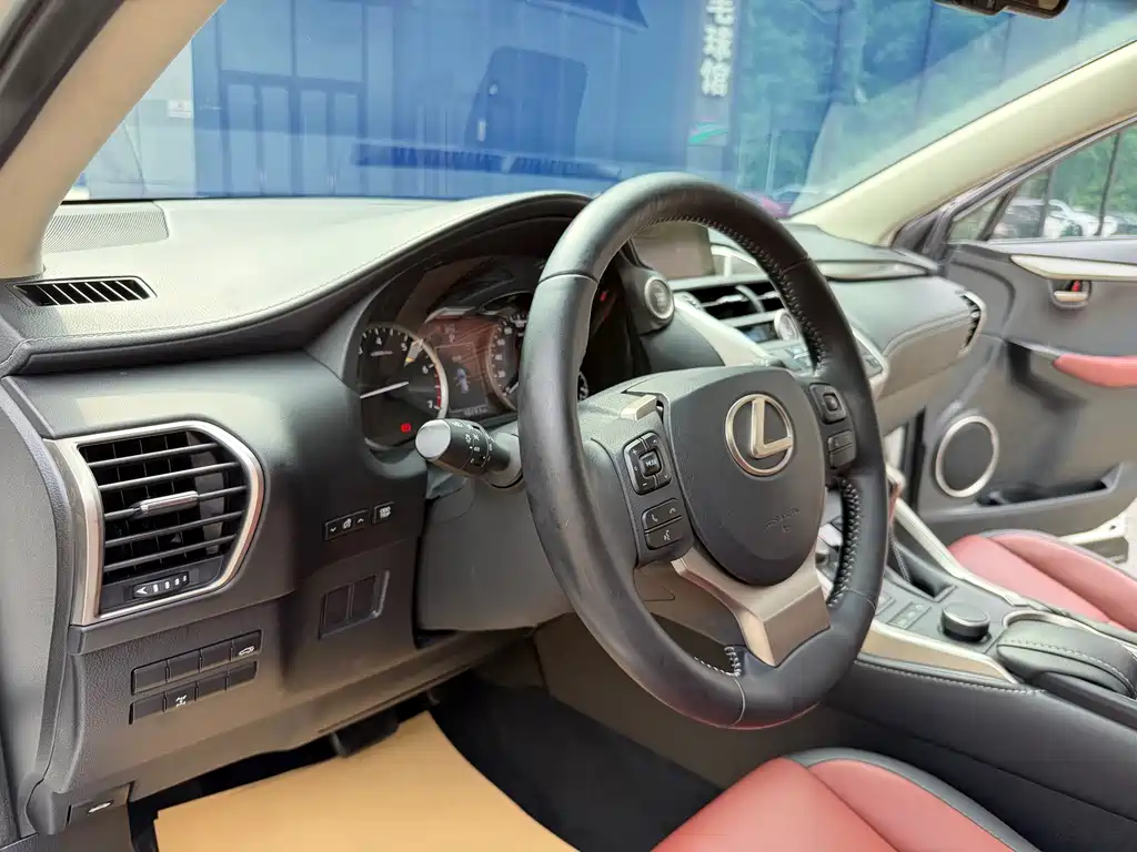 Lexus NX — миниатюра 9