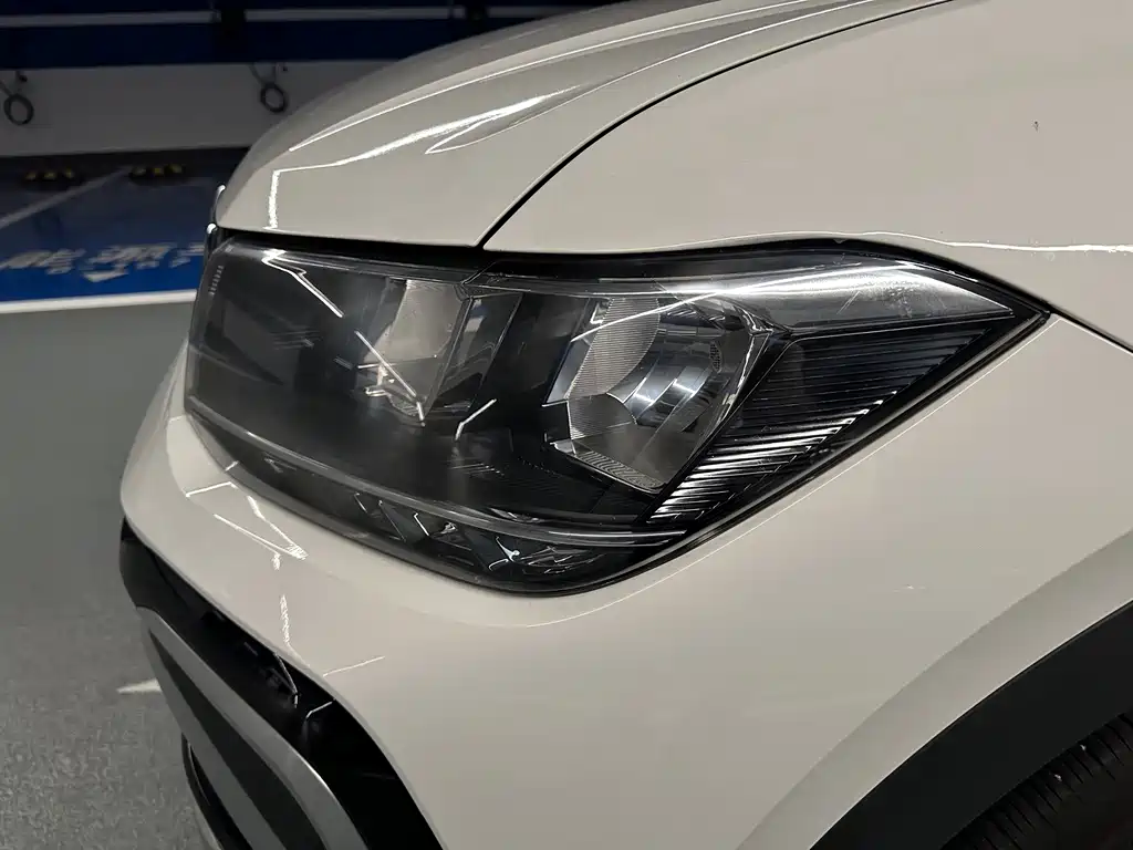 Volkswagen T-Cross — миниатюра 8