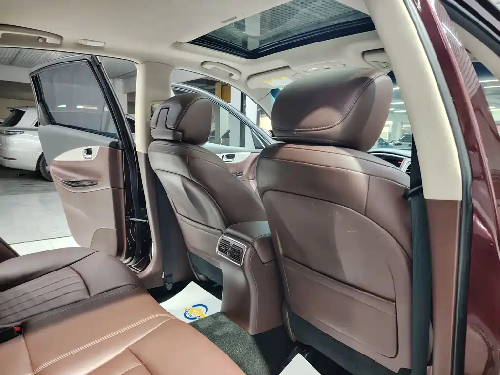 Infiniti QX50 2015 2.5L Enjoy