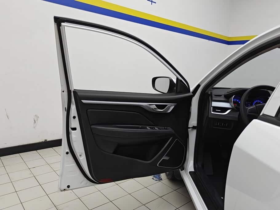 Geely Vision 1.5 л 2021 г. Белый, пробег 40400 км