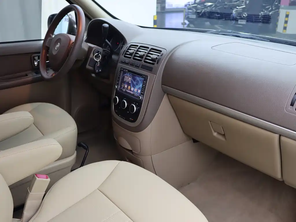 Buick GL8 — миниатюра 9