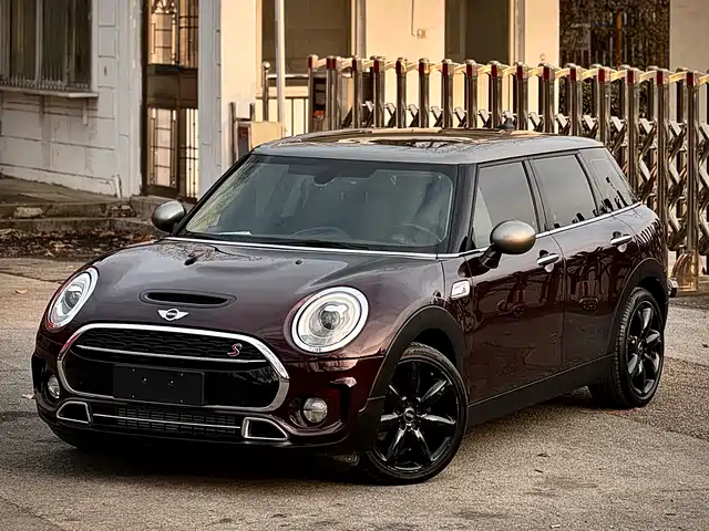 MINI CLUBMAN