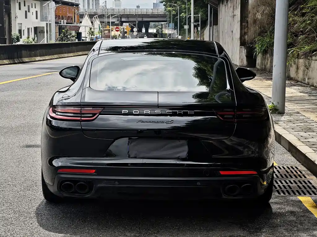 Porsche Panamera — миниатюра 4
