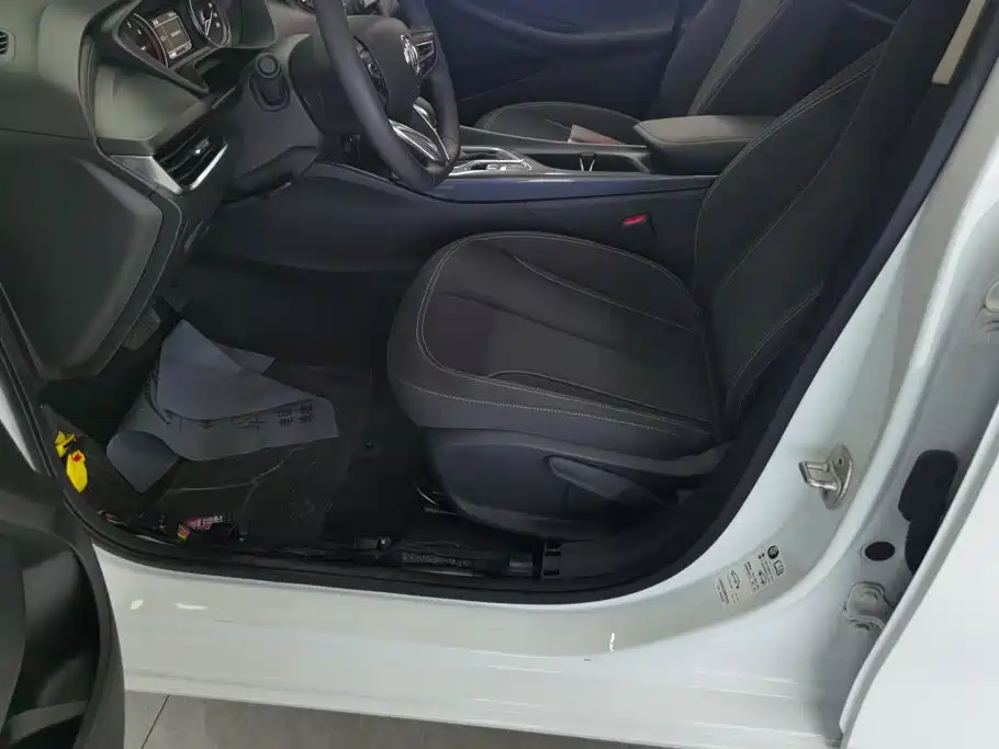 Buick Verano — миниатюра 9
