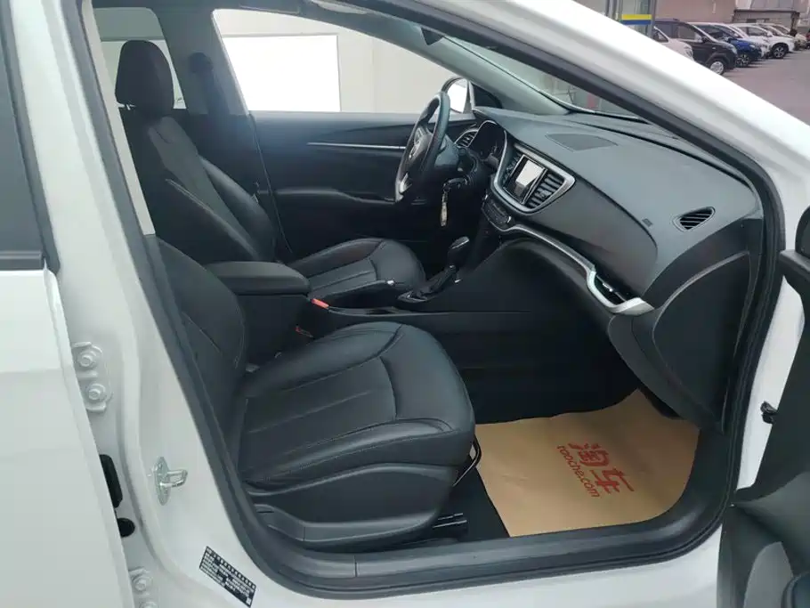 Buick Excelle — миниатюра 8