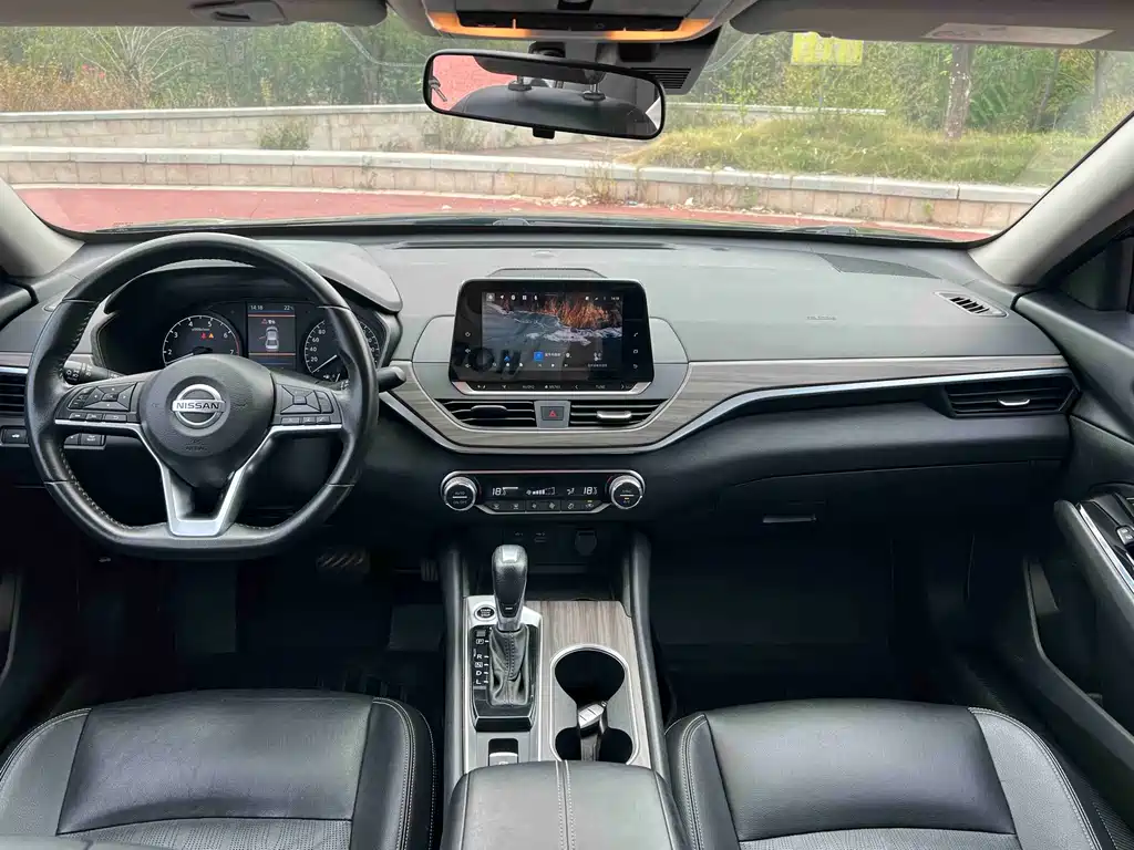 Nissan Teana — миниатюра 9