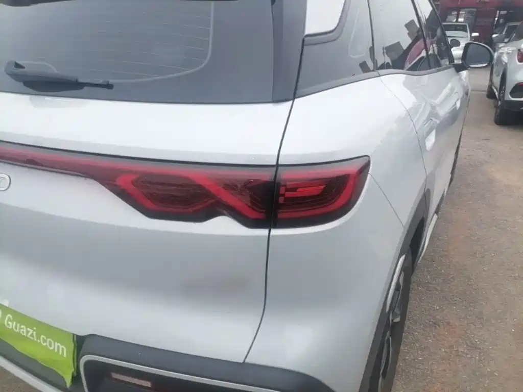 BYD Yuan UP — миниатюра 8