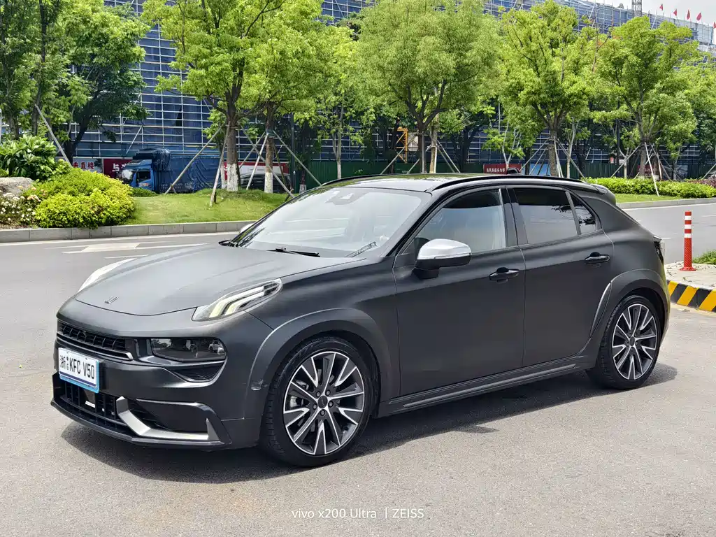 Lynk & Co 02 Hatchback 2021