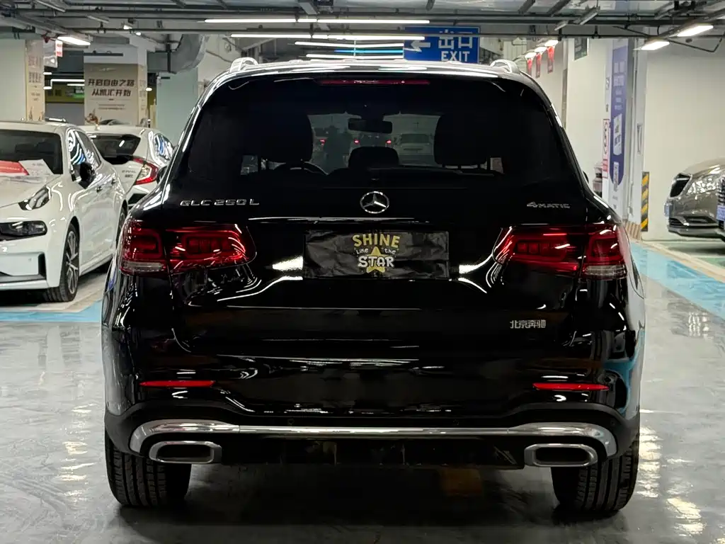 MERCEDES-BENZ GLC