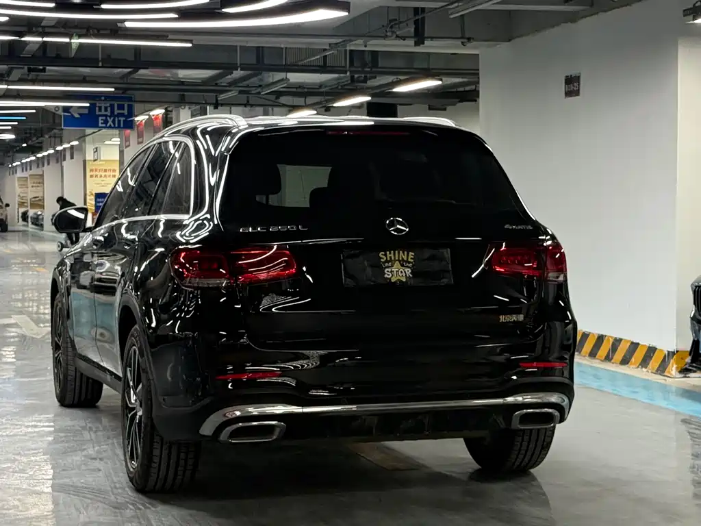 MERCEDES-BENZ GLC