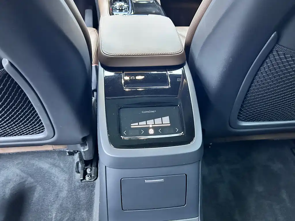 VOLVO S90 PLUG IN HYBRID