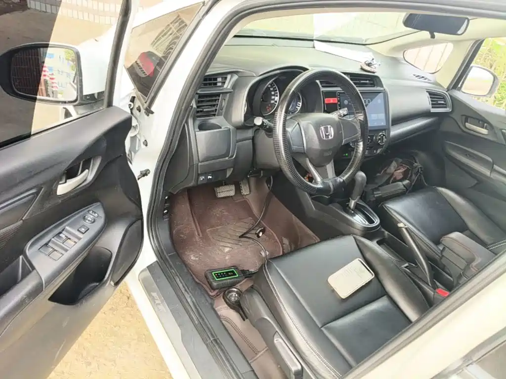 Honda Fit — миниатюра 16