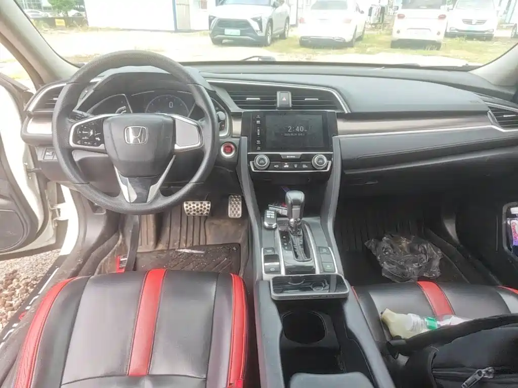 Honda Civic — миниатюра 10