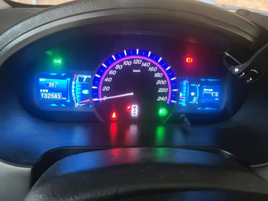 BYD S6 — миниатюра 14
