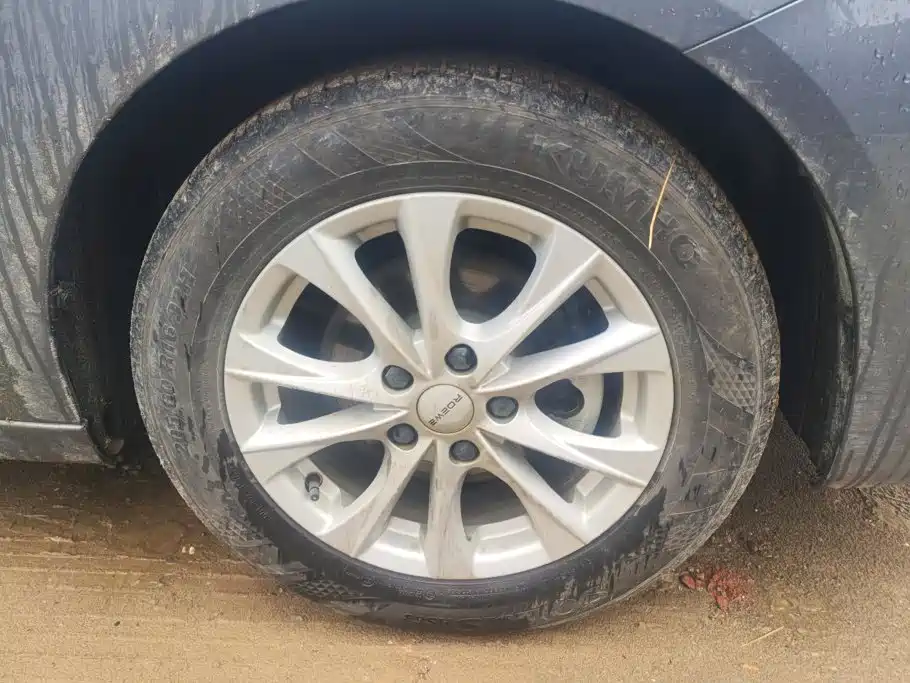Roewe i5 — миниатюра 6