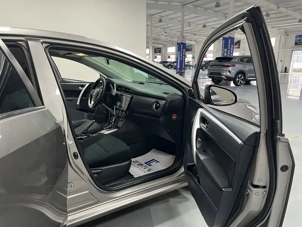 Toyota Corolla — миниатюра 13