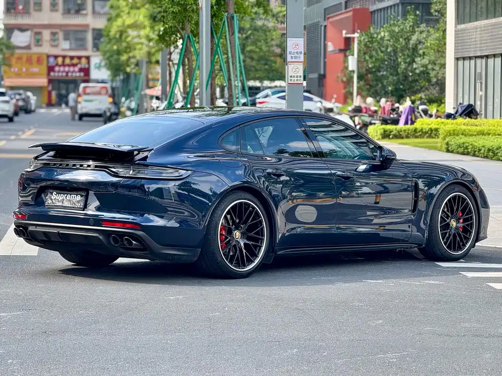 Porsche Panamera — миниатюра 9