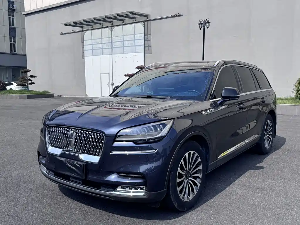 Купить Lincoln Aviator