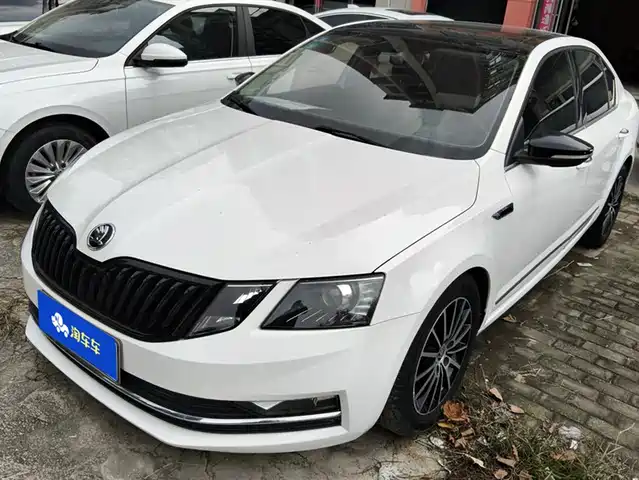 SKODA OCTAVIA 2019