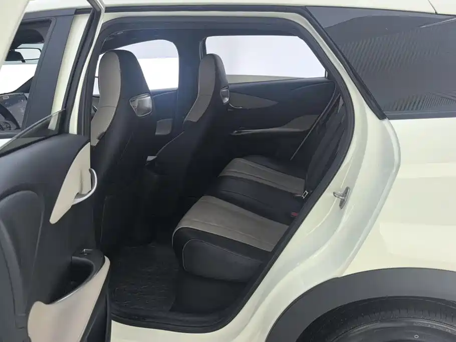 BYD Dolphin — миниатюра 11