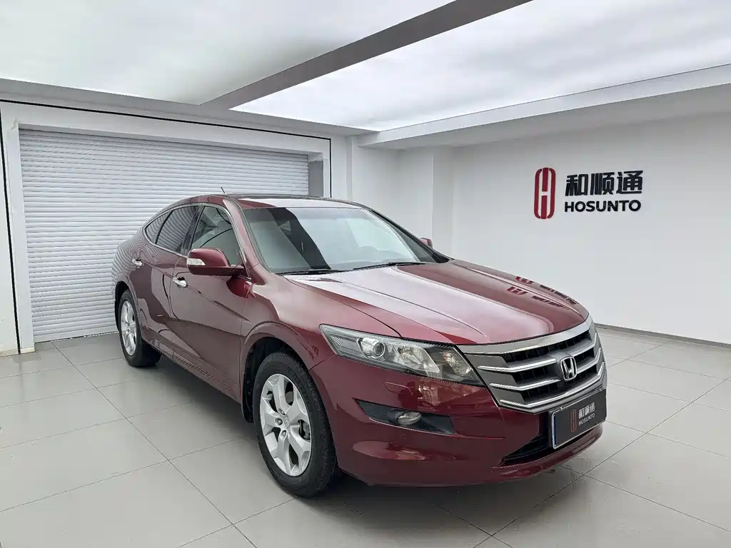 Honda Crosstour 2.4L Premium Edition, фото 3