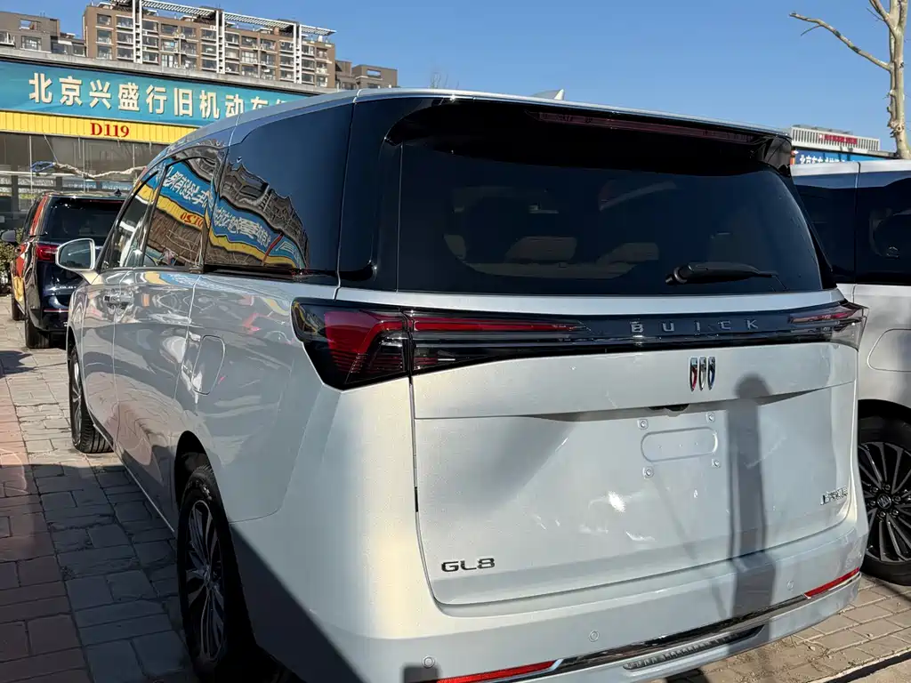 BUICK GL8