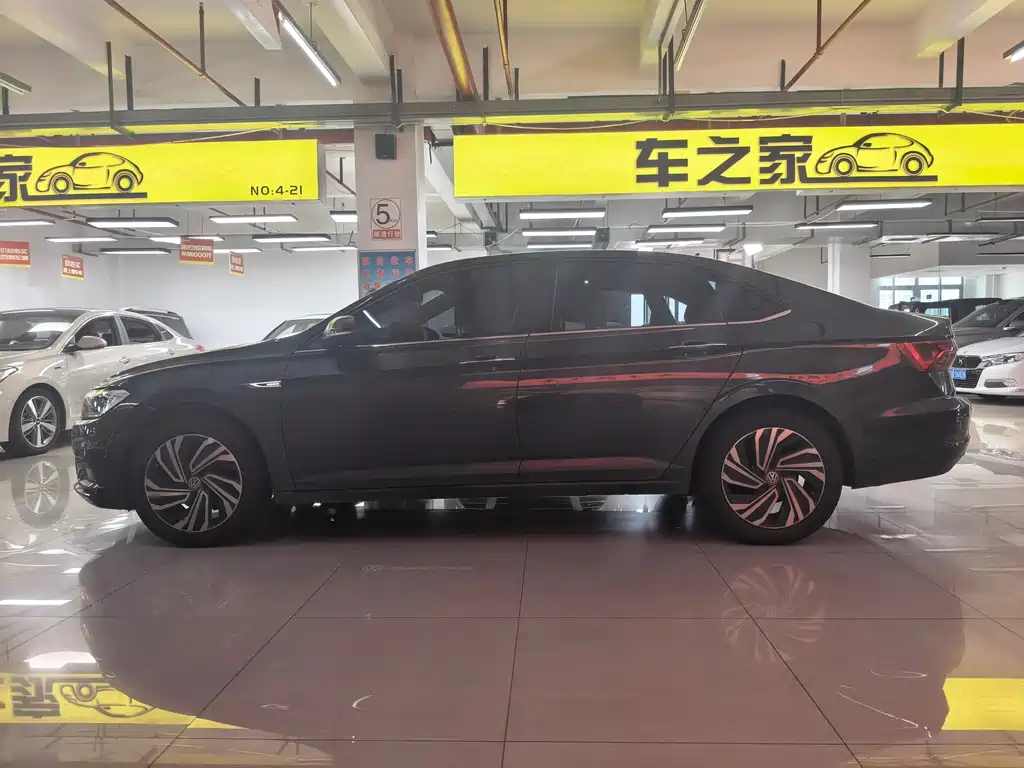 Volkswagen Sagitar — миниатюра 4