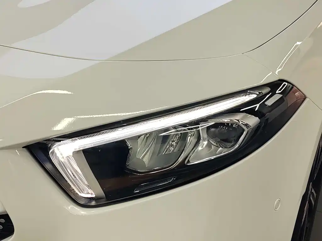 Mercedes-Benz A-Class — миниатюра 13