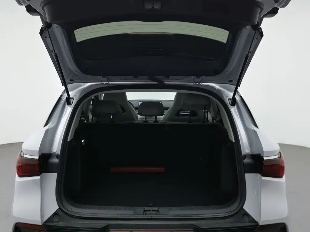 BYD Yuan Plus — миниатюра 16