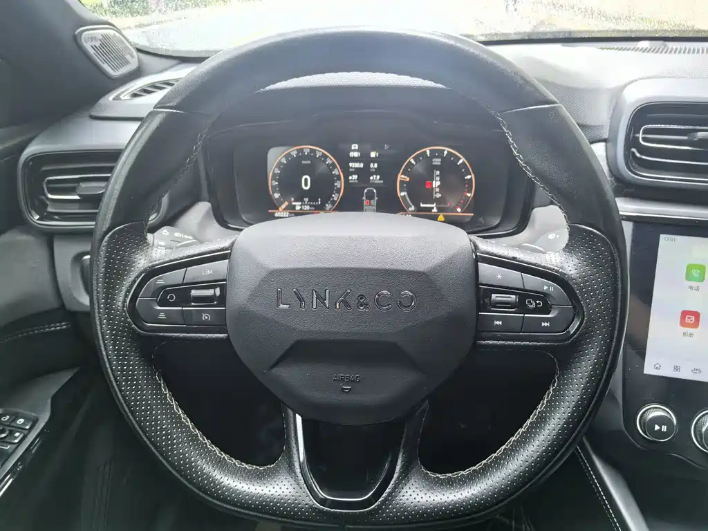 Lynk & Co 03 — миниатюра 14