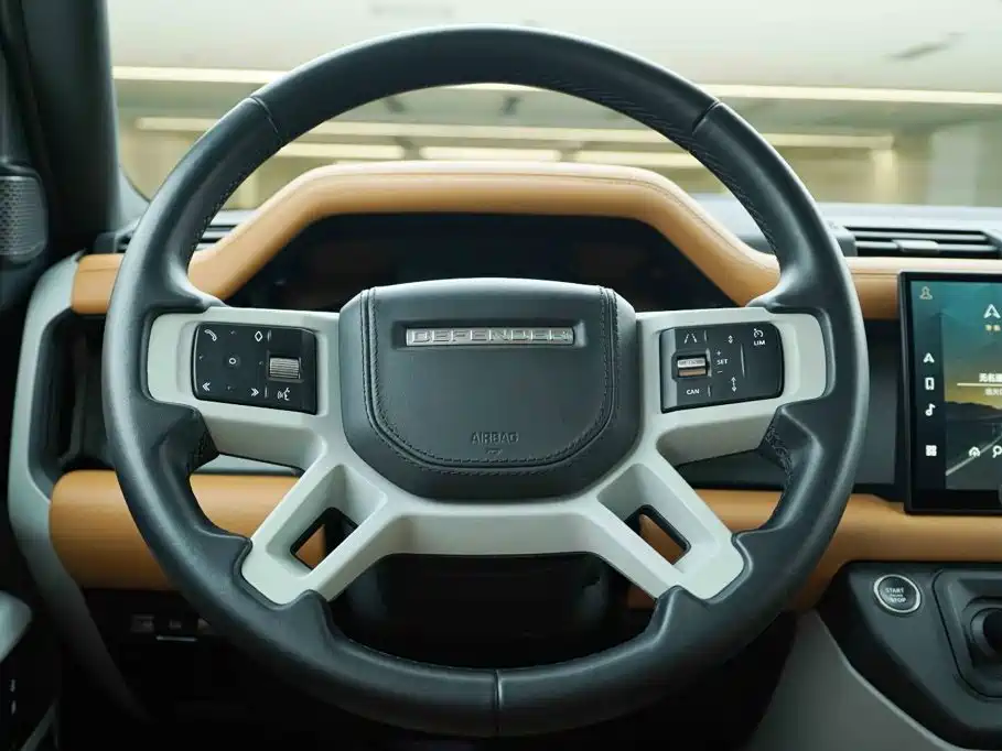 Land Rover Defender — миниатюра 17