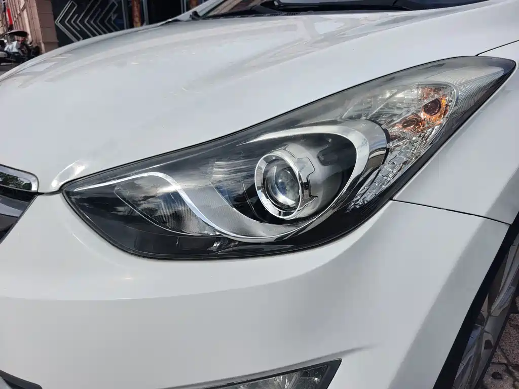 Hyundai Elantra Langdong — миниатюра 13