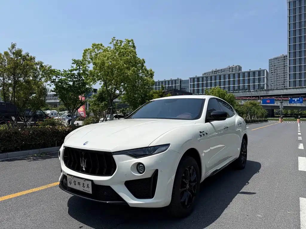 Maserati Levante 2021