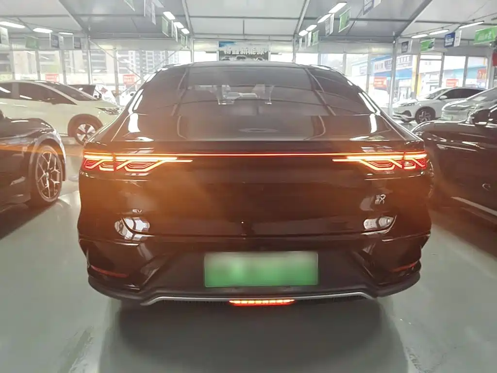 BYD Han — миниатюра 6