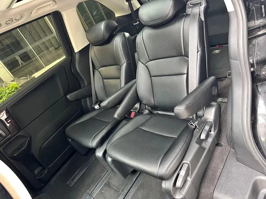 Honda Elysion 2016 2.4L