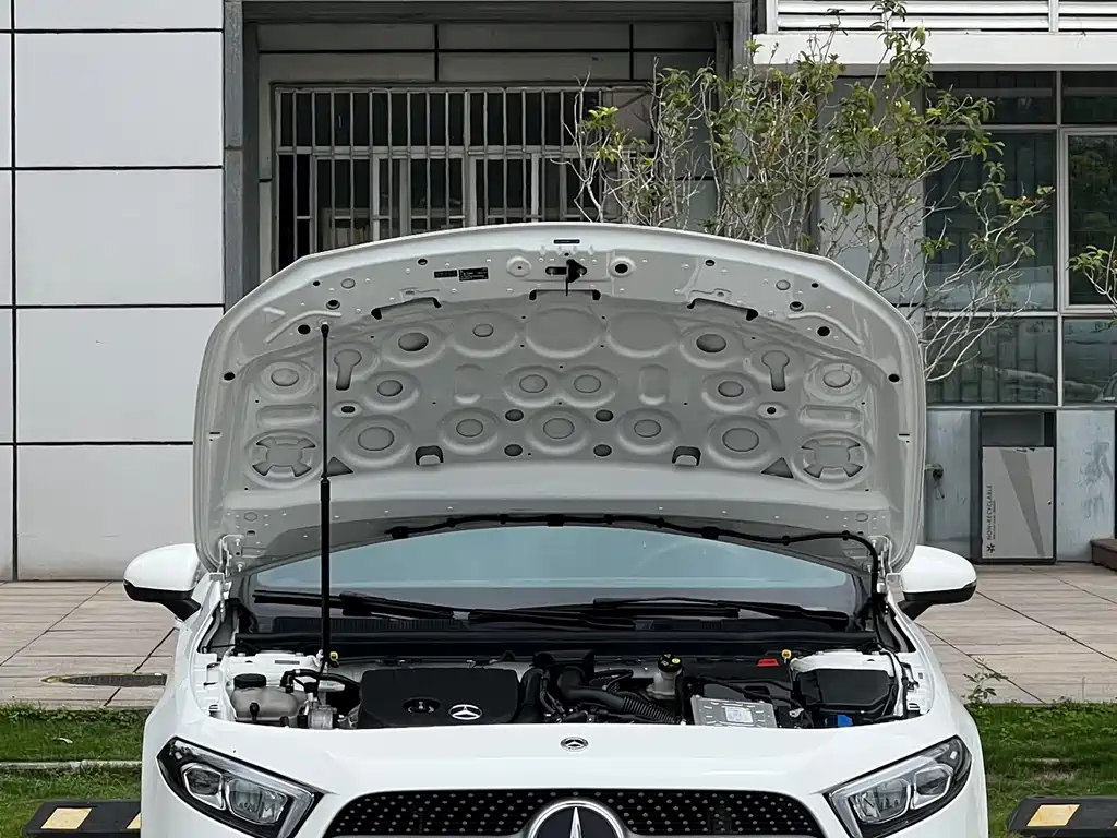 Mercedes-Benz A-Class A 2022 A 200 L Sport