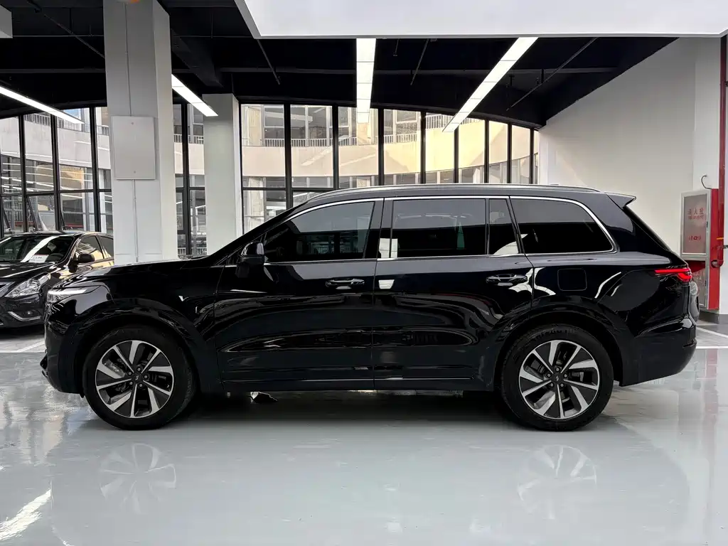 Li Auto Li ONE — миниатюра 18
