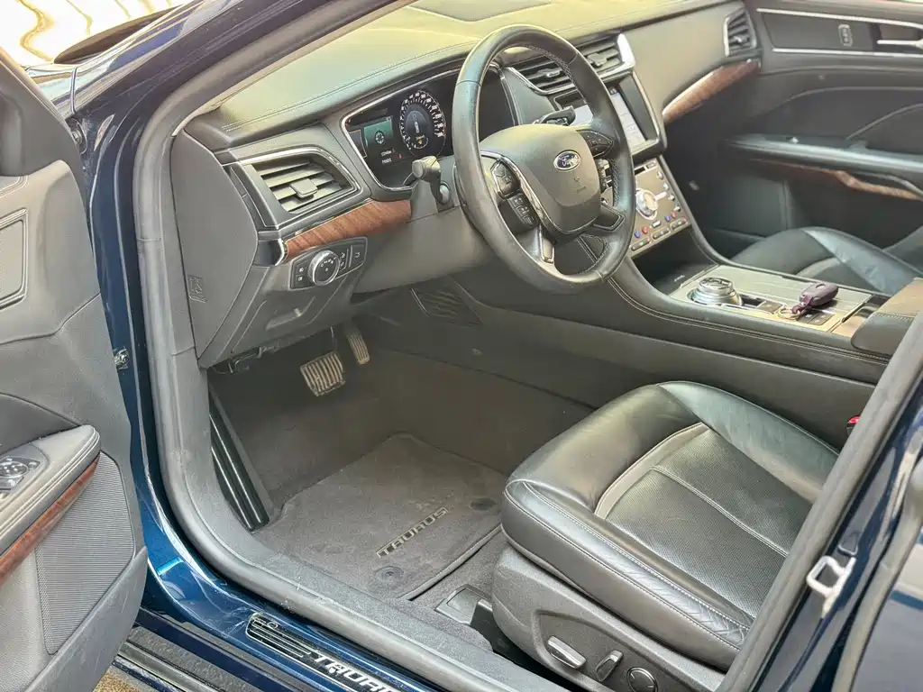 Ford Taurus 2015 EcoBoost 245