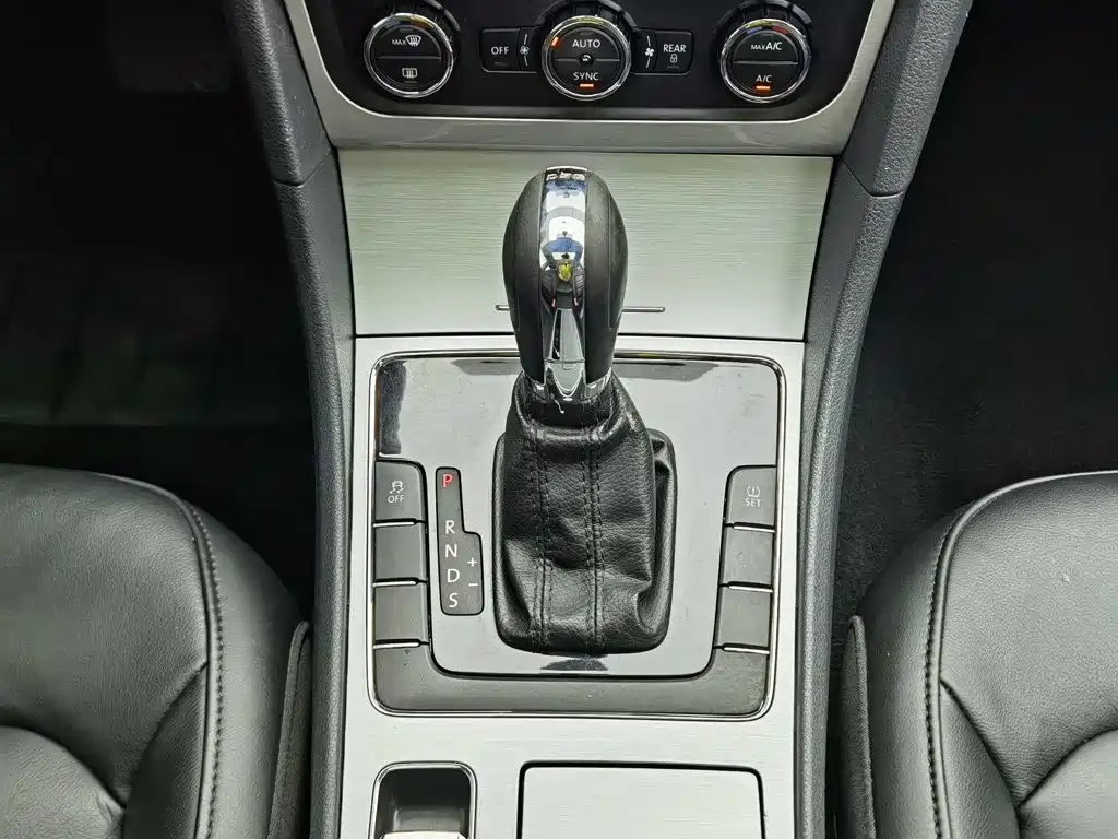 Volkswagen Passat — миниатюра 13