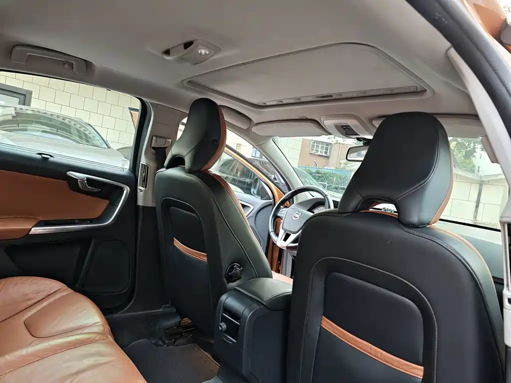 Volvo S60 — миниатюра 11