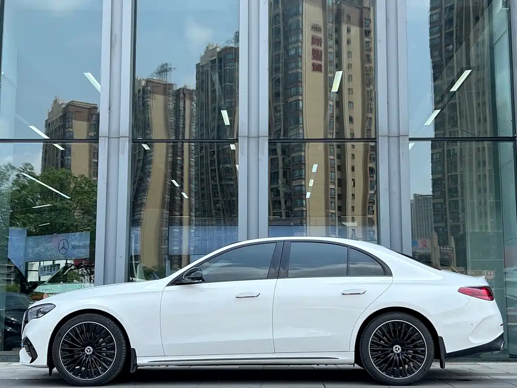 Mercedes-Benz E-Class E 2025 E 300 Luxury Sport