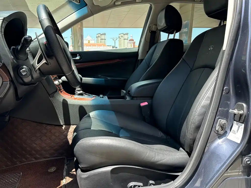 Infiniti G 2009 G37