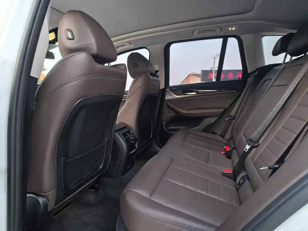 BMW X3 — миниатюра 8